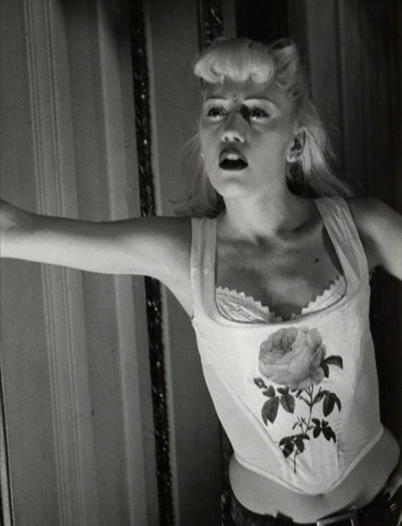 No Doubt - Spiderwebs - Filmfotos - Gwen Stefani
