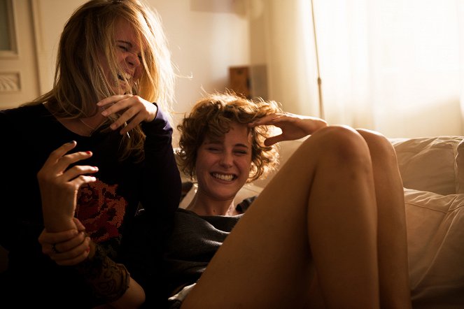 Feuchtgebiete - Filmfotos - Marlen Kruse, Carla Juri