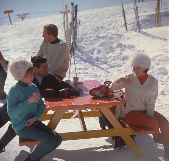 Ski Party - Filmfotók - Deborah Walley, Yvonne Craig