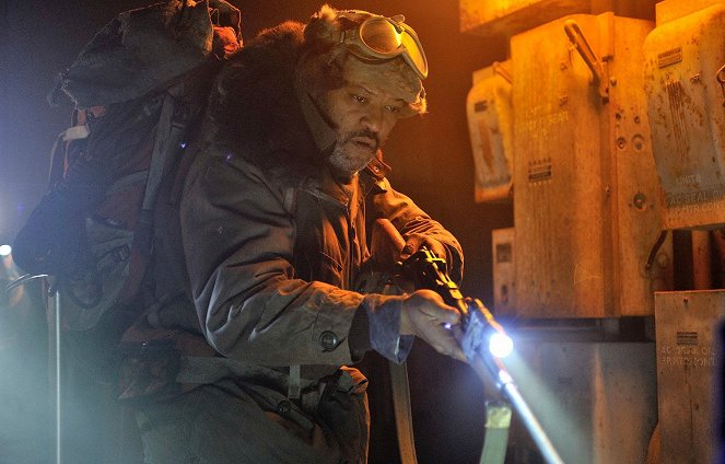 The Colony: Hell Freezes Over - Filmfotos - Laurence Fishburne