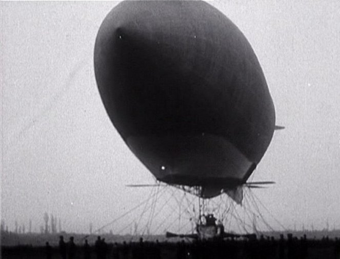 Le Ballon dirigeable 'Le patrie' - Filmfotók