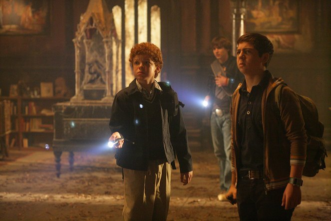 Die Drei ??? - Das verfluchte Schloss - De la película - Nick Price, Cameron Monaghan, Chancellor Miller