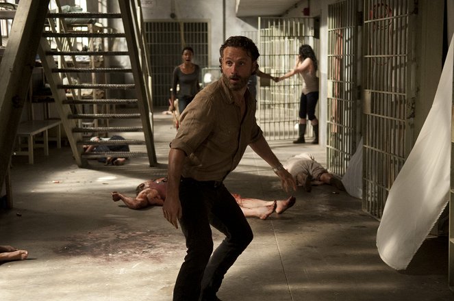 The Walking Dead - Infected - Photos - Andrew Lincoln