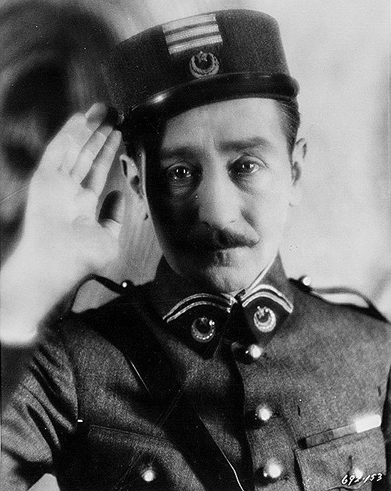 A Night of Mystery - Promoción - Adolphe Menjou