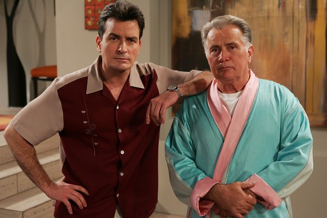 Two and a Half Men - Sleep Tight, Puddin' Pop - Making of - Charlie Sheen, Martin Sheen