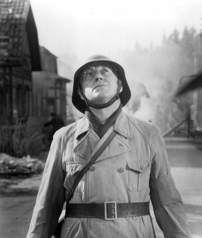 Situation Hopeless... But Not Serious - Van film - Alec Guinness