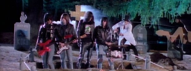 Ramones - Pet Sematary - Van film - Dee Dee Ramone, Johnny Ramone, Joey Ramone, Marky Ramone