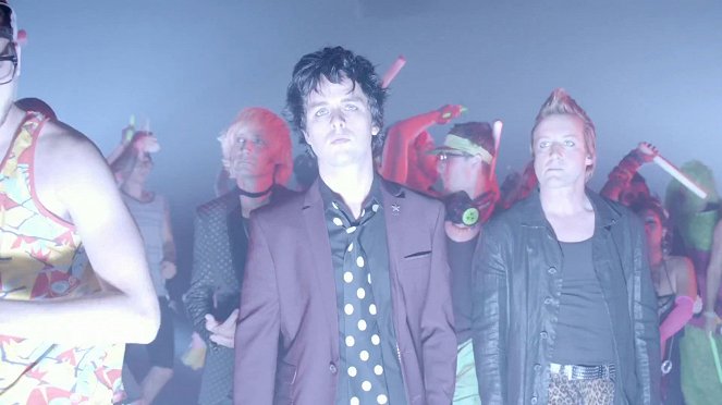Green Day - Kill The DJ - Photos - Mike Dirnt, Billie Joe Armstrong, Tre Cool