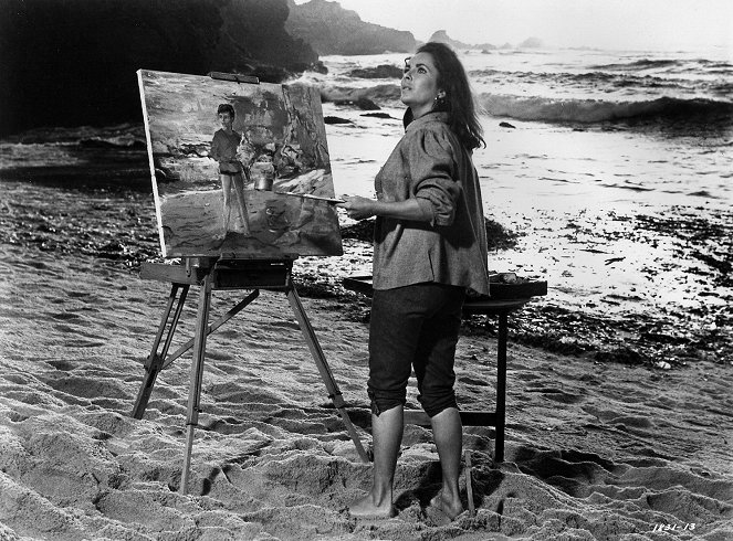 The Sandpiper - Photos - Elizabeth Taylor