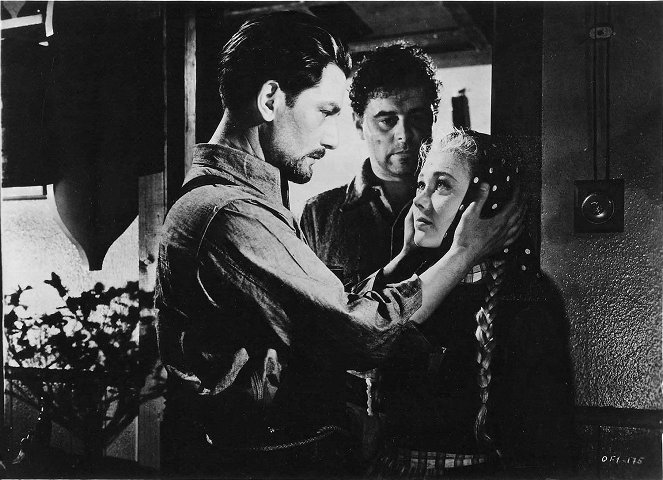 The Invaders - Photos - Anton Walbrook