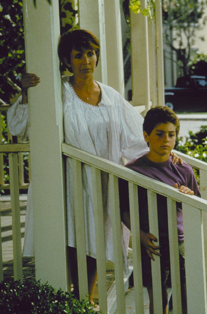 The 'Burbs - Photos - Carrie Fisher, Cory Danziger