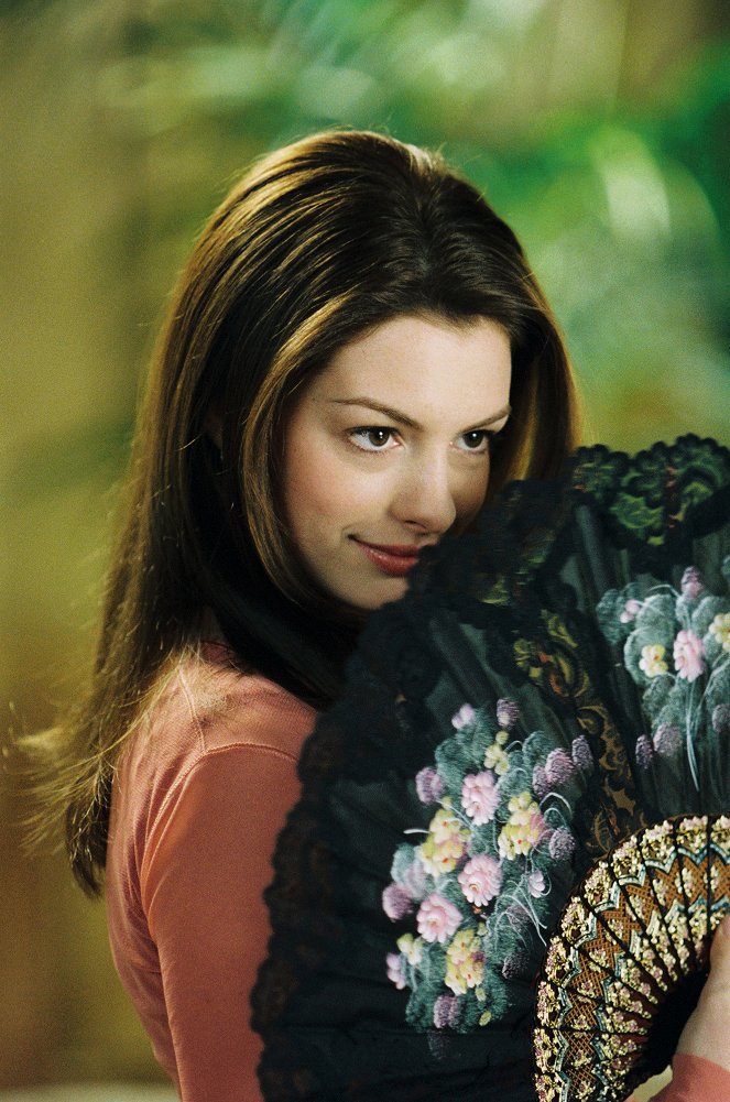 Pamiętnik księżniczki 2: Królewskie zaręczyny - Z filmu - Anne Hathaway