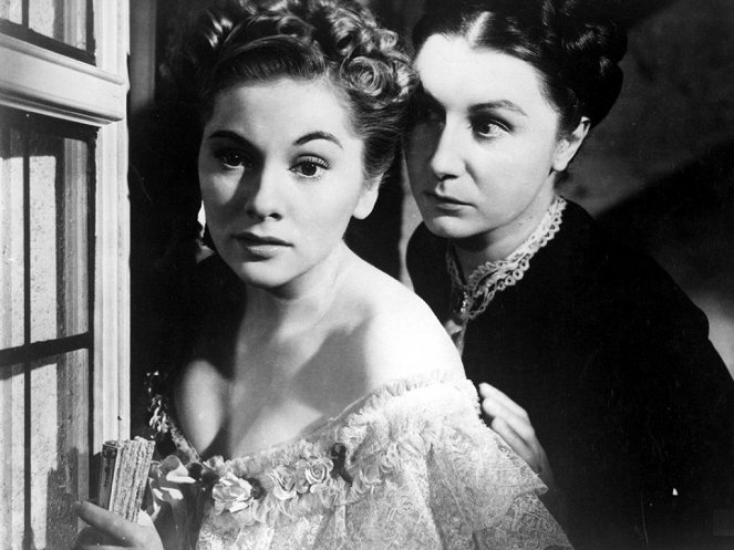 Rebecca - Photos - Joan Fontaine, Judith Anderson