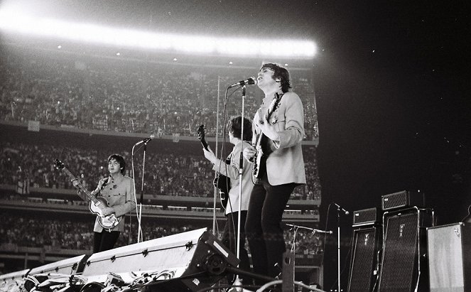 The Beatles at Shea Stadium - Filmfotók - Paul McCartney, John Lennon