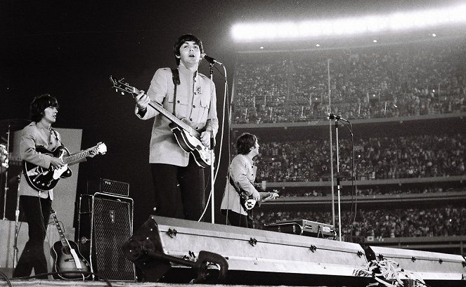 The Beatles at Shea Stadium - Kuvat elokuvasta - George Harrison, Paul McCartney, John Lennon