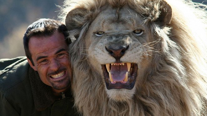 Lion Ranger - Photos - Kevin Richardson