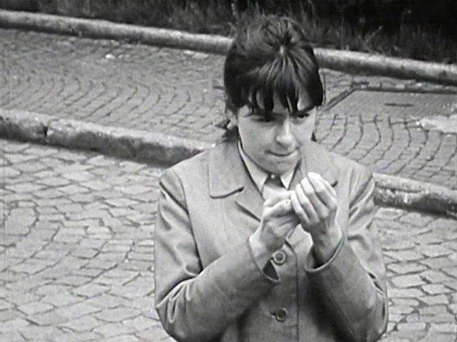Byla jednou jedna budoucnost: Podivná reportáž z přítomnosti 1965 - De la película - Kateřina Burianová