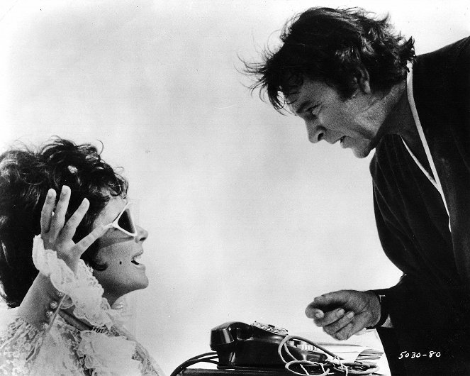 Boom! - Van film - Elizabeth Taylor, Richard Burton
