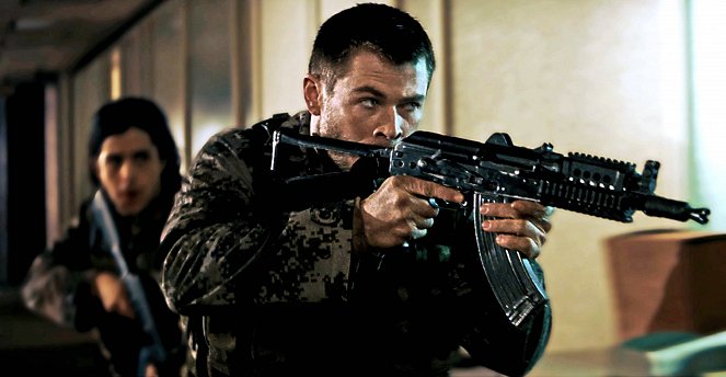 Útok na Spojené štáty - Z filmu - Chris Hemsworth