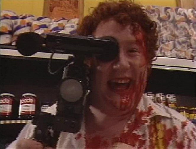 Video Violence... When Renting Is Not Enough. - Filmfotos