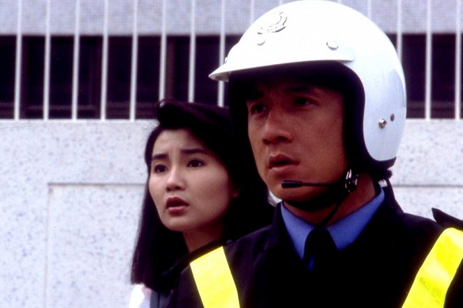 Jing cha gu shi 2 - Z filmu - Maggie Cheung, Jackie Chan