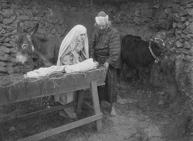 From the Manger to the Cross; or, Jesus of Nazareth - Van film - Gene Gauntier