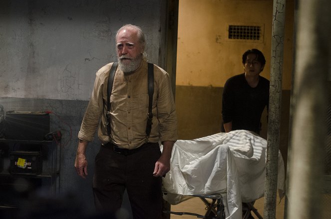 The Walking Dead - Die Krankheit zum Tode - Filmfotos - Scott Wilson, Steven Yeun