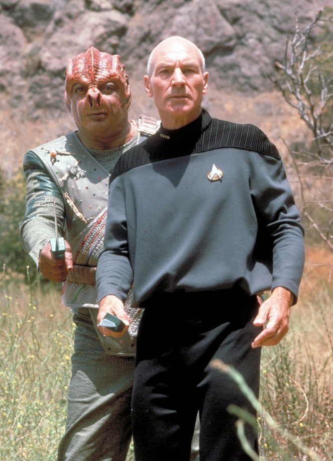 Star Trek: The Next Generation - Season 5 - Darmok - Photos - Paul Winfield, Patrick Stewart