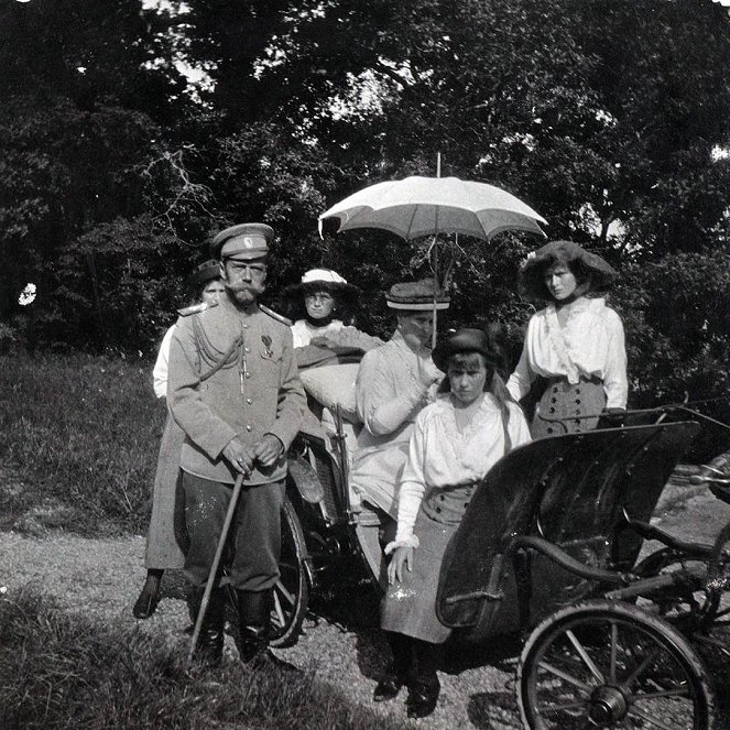 A Romanov-dinasztia tündöklése és bukása - Filmfotók
