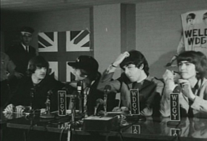 The Beatles - eksplozja - Z filmu - Ringo Starr, John Lennon, Paul McCartney, George Harrison