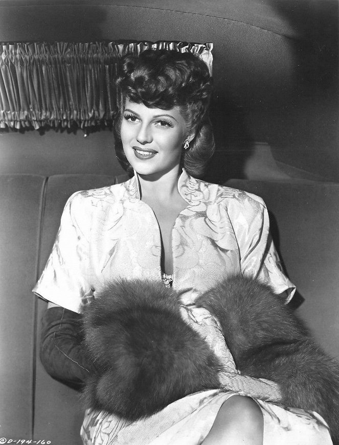 Kansikuvatyttö - Promokuvat - Rita Hayworth