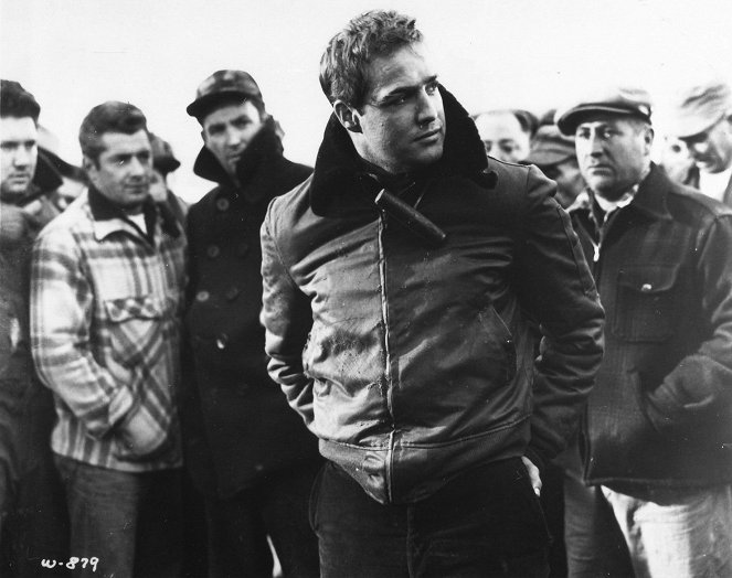 A rakparton - Filmfotók - Marlon Brando