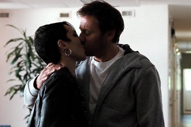 The Girl with the Dragon Tattoo - Van film - Noomi Rapace, Michael Nyqvist