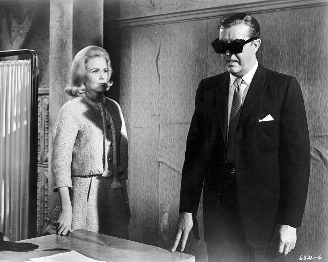 El hombre con rayos X en los ojos - De la película - Diana Van der Vlis, Ray Milland