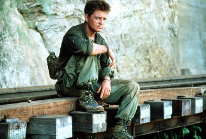 Ofiary wojny - Z filmu - Michael J. Fox