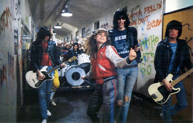 Rock 'n' Roll High School - Filmfotók - Johnny Ramone, Marky Ramone, P. J. Soles, Joey Ramone, Dee Dee Ramone