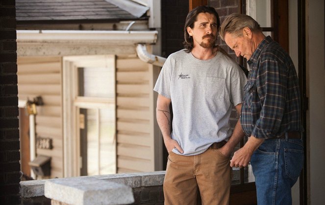 Out of the Furnace - Van film - Christian Bale, Sam Shepard