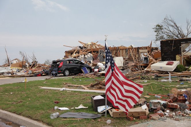 Mile Wide Tornado: Oklahoma Disaster - Van film