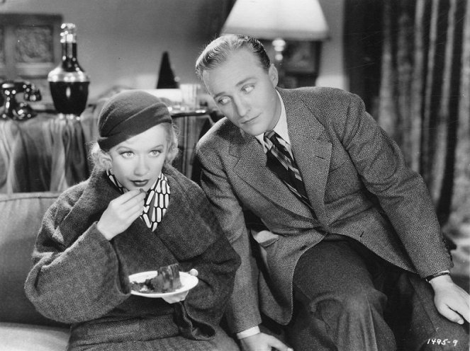 She Loves Me Not - Filmfotók - Miriam Hopkins, Bing Crosby