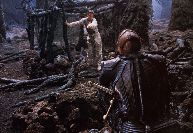 Enemy Mine - Photos - Dennis Quaid