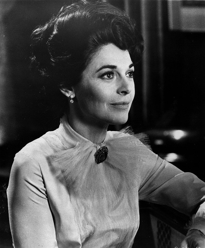 Young Winston - Photos - Anne Bancroft