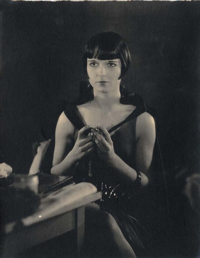 A Girl in Every Port - Photos - Louise Brooks