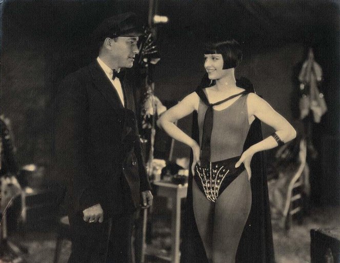 A Girl in Every Port - Filmfotók - Robert Armstrong, Louise Brooks