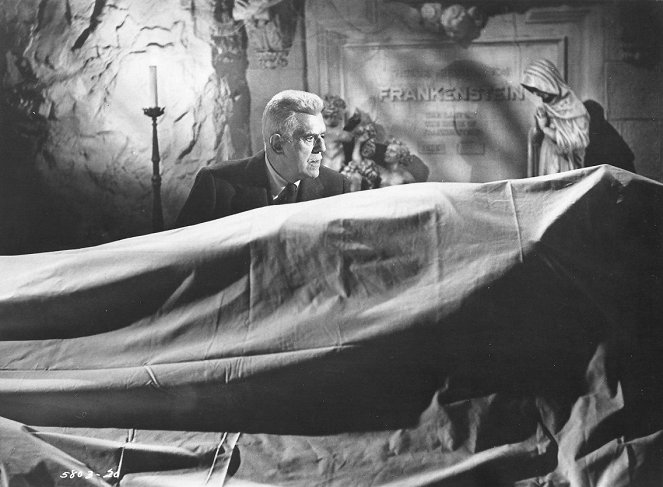 Frankenstein 1970 - Z filmu - Boris Karloff