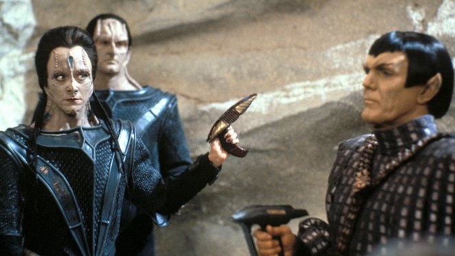 Star Trek: Az új nemzedék - A hajsza - Filmfotók - Linda Thorson, Maurice Roëves