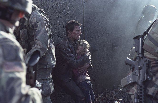 Válka světů - Z filmu - Tom Cruise, Dakota Fanning