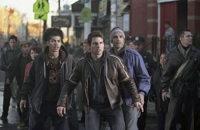 La Guerre des mondes - Film - Rick Gonzalez, Tom Cruise, Yul Vazquez