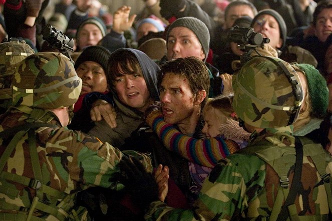 Krieg der Welten - Filmfotos - Justin Chatwin, Tom Cruise, Dakota Fanning