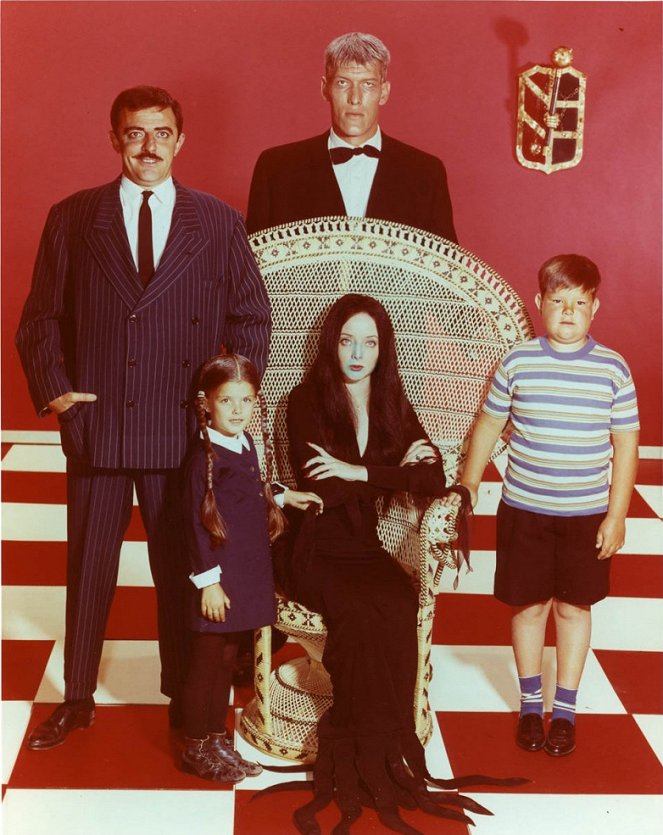 Die Addams Family - Werbefoto - John Astin, Lisa Loring, Ted Cassidy, Carolyn Jones, Ken Weatherwax