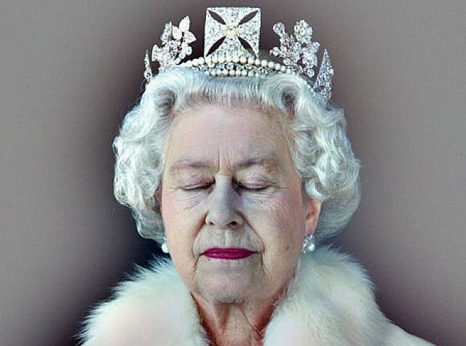 Ballade pour une reine - Kuvat elokuvasta - kuningatar Elisabet II